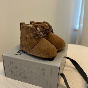 Infant baby Uggs